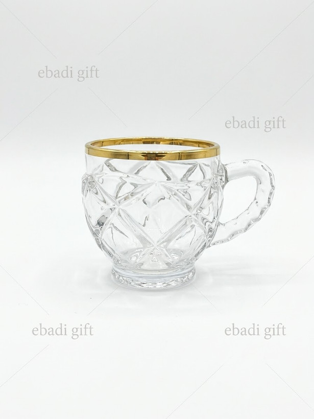 فنجان طرح کارول لب طلایی